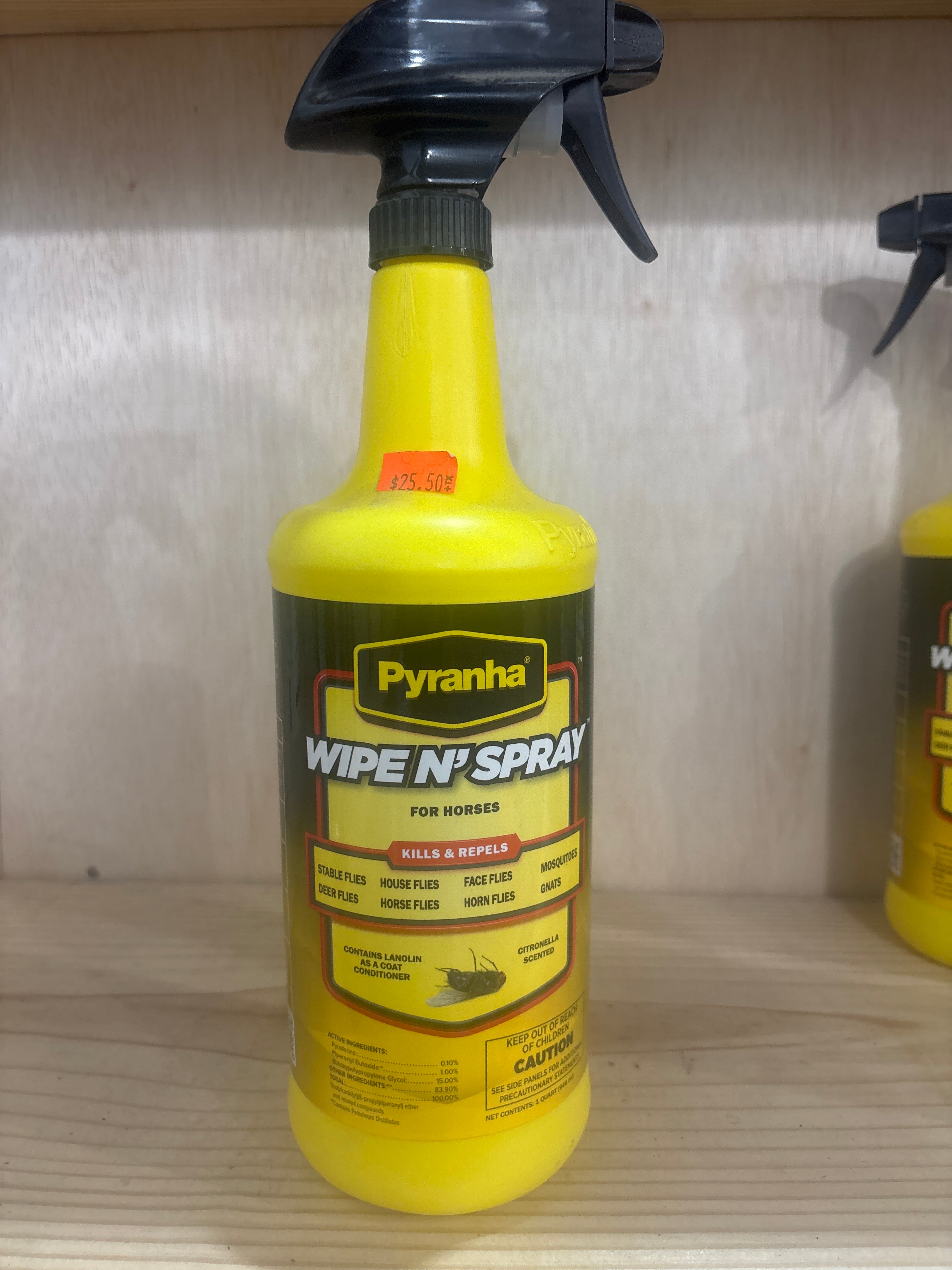 Pyranha fly spray